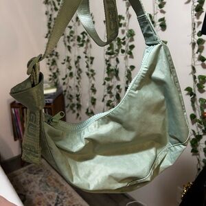 Baggu Small Crescent - SEAFOAM UO Exclusive